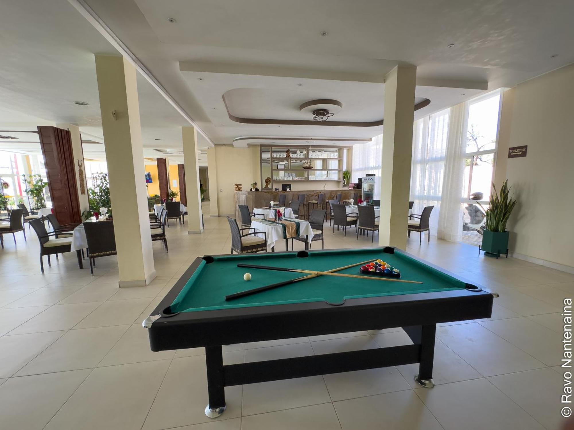 Hôtel MENABE'L Antsirabe Extérieur photo
